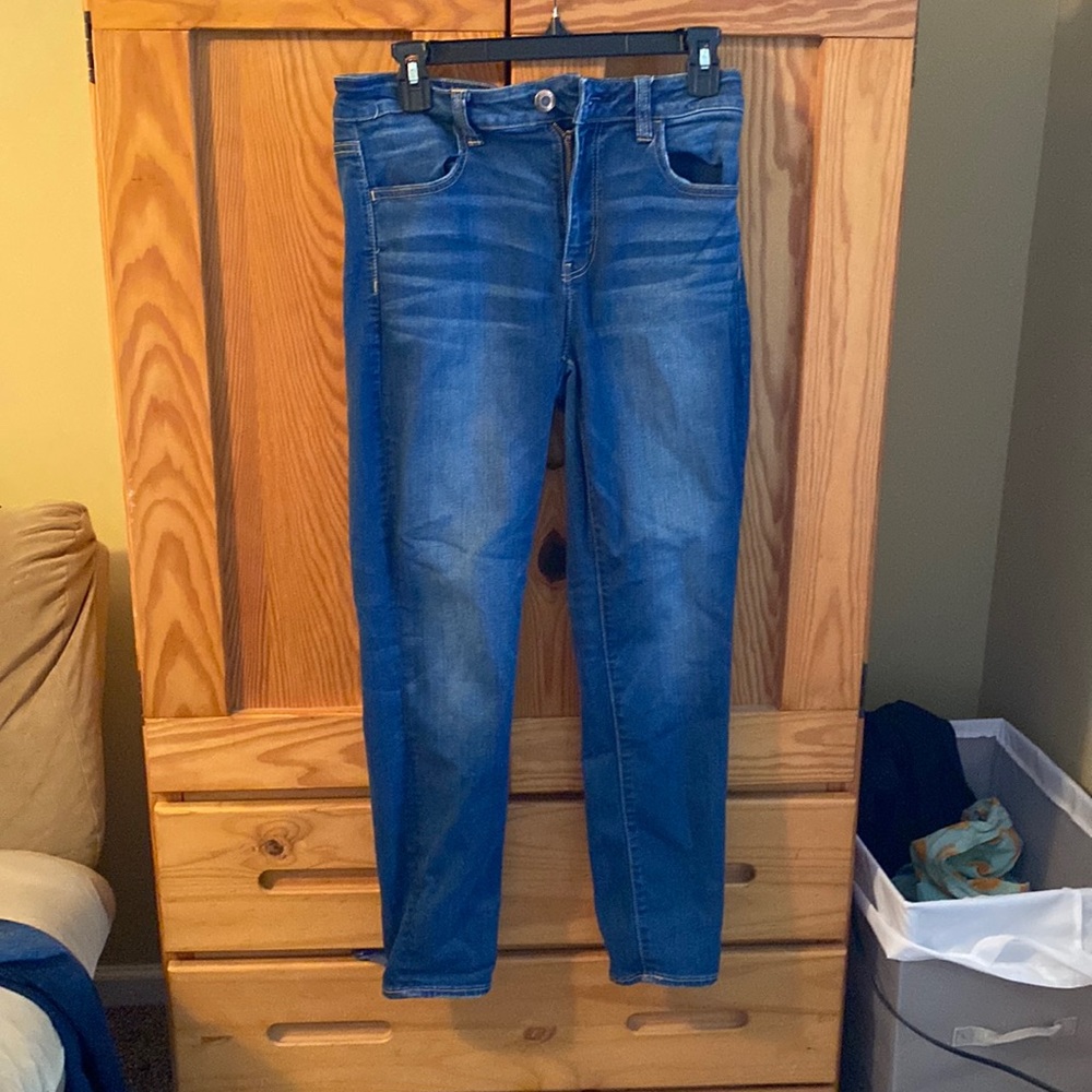 American Eagle no rip jeans- 10